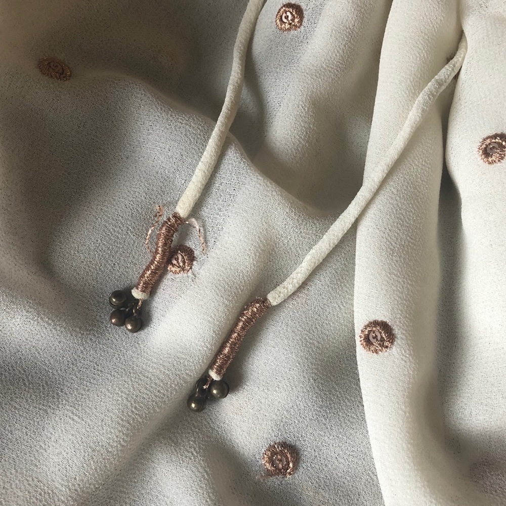 Free People Boho Ivory Gold Embroider Dot Blouse M - Picture 6 of 9